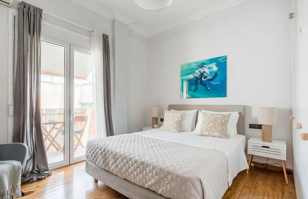 Romantic Love-Nest Studio Near Acropolis & Metro-1