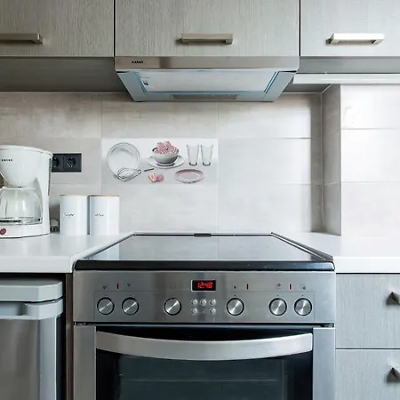 Romantic Love-Nest Studio Near Acropolis & Metro-3